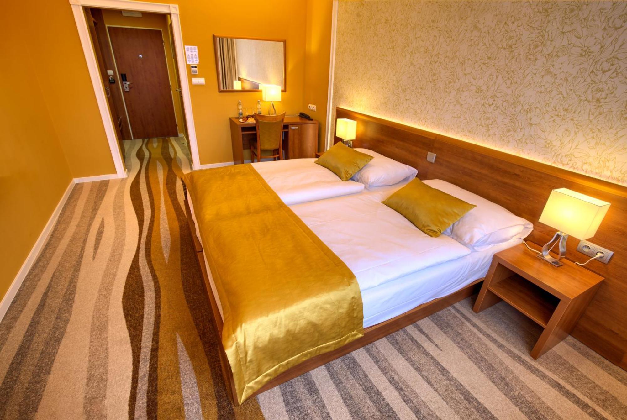 Premium Double or Twin Room Access to public Relax Centre
